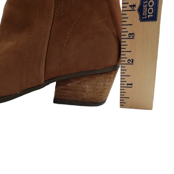 Blondo 7.5 Suede Leather Bootie Ankle Boots Women Tan Beige Zip Stacked Heel 2" - Picture 12 of 12